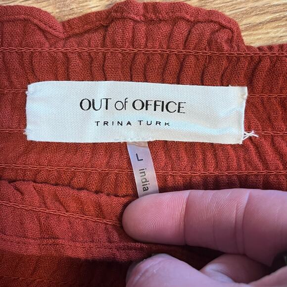 Trina Turk Off Shoulder Romper M Rust Bell Sleeve Boho Resortwear Beachy swim - Picture 5 of 9